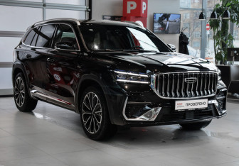 Подержанный автомобиль Geely Monjaro 2025 года (3 фото)