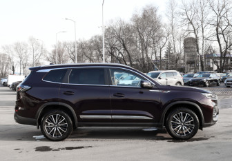 Подержанный автомобиль Chery Tiggo 8 Pro Max 2023 года (4 фото)