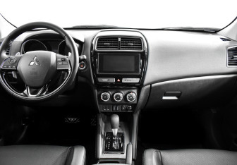 Подержанный автомобиль Mitsubishi ASX 2019 года (8 фото)