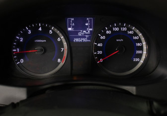 Подержанный автомобиль Hyundai Solaris Sedan 2016 года (12 фото)