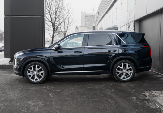 Подержанный автомобиль Hyundai Palisade 2022 года (8 фото)
