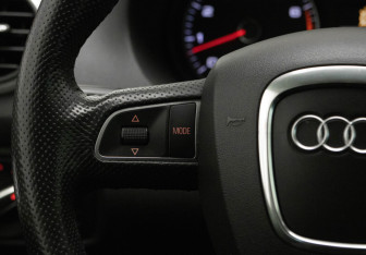 Подержанный автомобиль Audi A3 Hatchback 2009 года (12 фото)