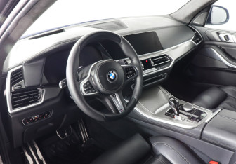 Подержанный автомобиль BMW X5 2019 года (12 фото)
