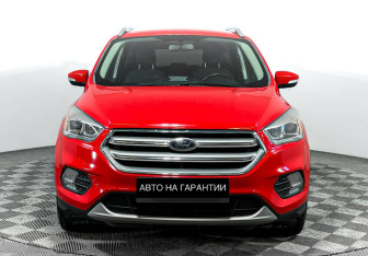 Подержанный автомобиль Ford Kuga 2017 года (2 фото)