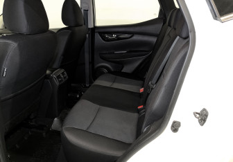 Подержанный автомобиль Nissan Qashqai 2018 года (11 фото)