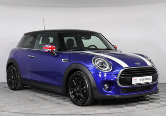 Подержанный автомобиль MINI Hatch 2021 года (7 фото)