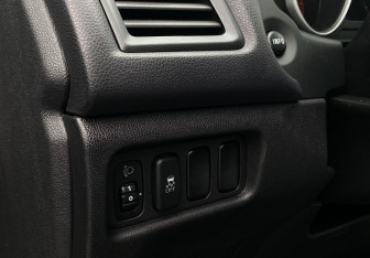 Подержанный автомобиль Mitsubishi ASX 2013 года (17 фото)