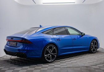 Подержанный автомобиль Audi A7 2019 года (5 фото)