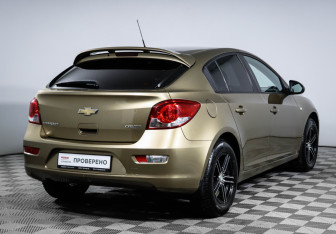 Подержанный автомобиль Chevrolet Cruze Hatchback 2013 года (5 фото)