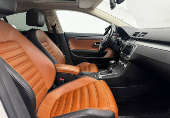 Подержанный автомобиль Volkswagen Passat CC 2012 года (10 фото)