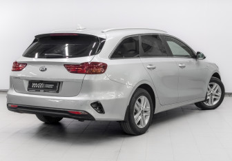 Подержанный автомобиль Kia Ceed Wagon 2021 года (5 фото)