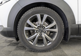 Подержанный автомобиль Mazda CX-30 2020 года (12 фото)