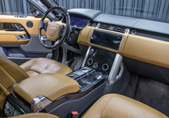 Подержанный автомобиль Land Rover Range Rover 2020 года (9 фото)