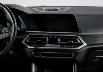 Подержанный автомобиль BMW X6 2021 года (13 фото)