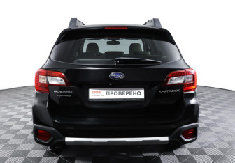 Подержанный автомобиль Subaru Outback Wagon 2017 года (6 фото)