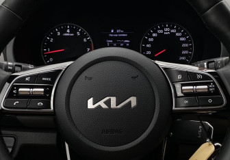 Подержанный автомобиль Kia Seltos 2022 года (15 фото)