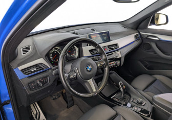 Подержанный автомобиль BMW X1 2021 года (16 фото)