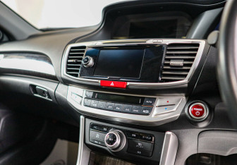 Подержанный автомобиль Honda Accord Sedan 2014 года (15 фото)