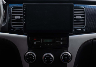 Подержанный автомобиль SsangYong Actyon 2012 года (14 фото)