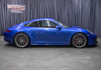 Подержанный автомобиль Porsche 911 Coupe 2018 года (4 фото)