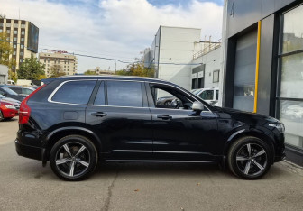 Подержанный автомобиль Volvo XC90 2018 года (4 фото)