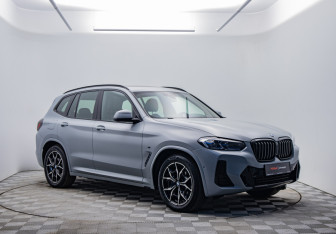 Подержанный автомобиль BMW X3 2021 года (3 фото)