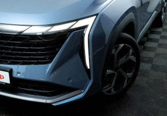 Новый Geely Atlas 2025 (8 фото)