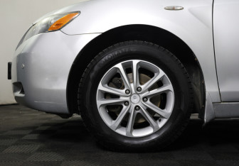 Подержанный автомобиль Toyota Camry Sedan 2008 года (22 фото)