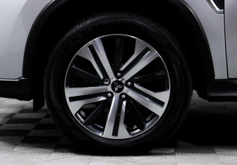 Подержанный автомобиль Mitsubishi ASX 2021 года (8 фото)