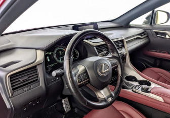 Подержанный автомобиль Lexus RX 2016 года (16 фото)