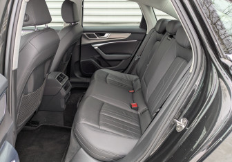 Подержанный автомобиль Audi A6 Sedan 2019 года (11 фото)