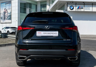 Подержанный автомобиль Lexus NX 2020 года (6 фото)