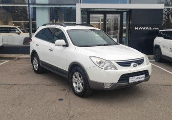 Подержанный автомобиль Hyundai ix55 2010 года (3 фото)