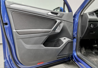 Подержанный автомобиль Volkswagen Tiguan 2021 года (19 фото)