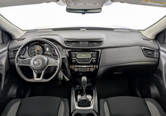 Подержанный автомобиль Nissan Qashqai 2022 года (14 фото)