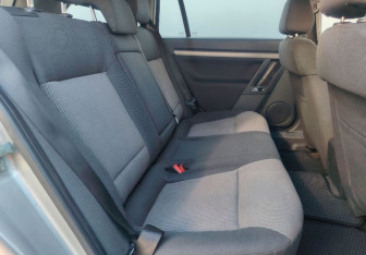 Подержанный автомобиль Opel Vectra Wagon 2004 года (11 фото)