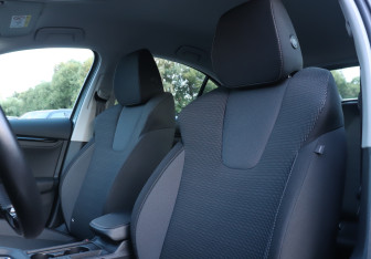 Подержанный автомобиль Skoda Octavia Liftback 2021 года (16 фото)