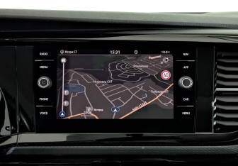 Подержанный автомобиль Volkswagen Multivan 2021 года (17 фото)