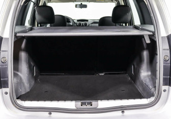 Подержанный автомобиль Renault Duster 2013 года (11 фото)