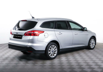 Подержанный автомобиль Ford Focus Wagon 2019 года (5 фото)