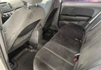 Подержанный автомобиль Hyundai Elantra Sedan 2009 года (15 фото)