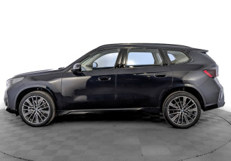 Новый BMW X1 2025 (3 фото)