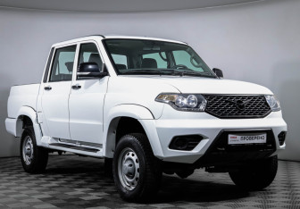 Подержанный автомобиль УАЗ Pickup 2024 года (3 фото)