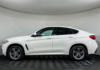 Подержанный автомобиль BMW X6 2018 года (5 фото)