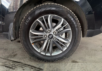 Подержанный автомобиль Hyundai ix35 2014 года (18 фото)
