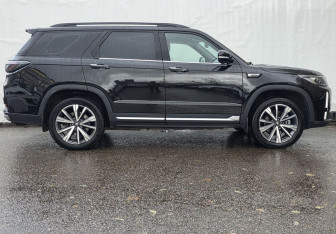 Подержанный автомобиль Changan CS95 2024 года (4 фото)