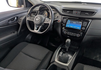 Подержанный автомобиль Nissan X-Trail 2019 года (29 фото)