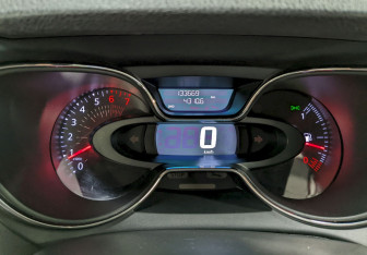 Подержанный автомобиль Renault Kaptur 2018 года (25 фото)