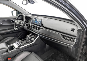 Подержанный автомобиль Chery Tiggo 8 2021 года (11 фото)