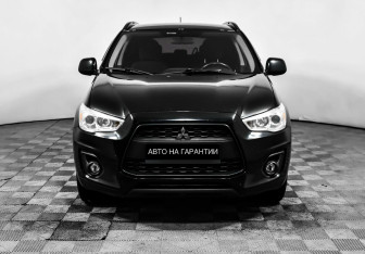 Подержанный автомобиль Mitsubishi ASX 2012 года (2 фото)